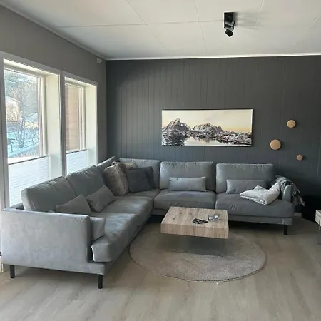 Moderne, Rolig Og Sentral I *