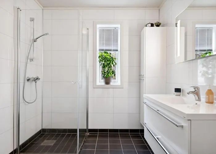 Moderne, Rolig Og Sentral I Apartamento