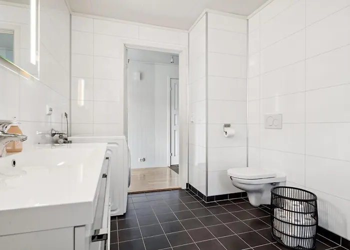 Moderne, Rolig Og Sentral I Apartament *