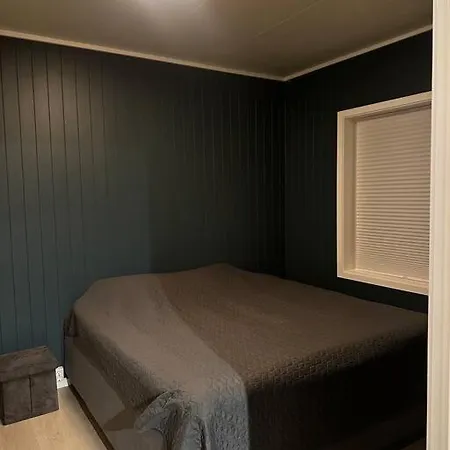 Moderne, Rolig Og Sentral I Daire Svolvær